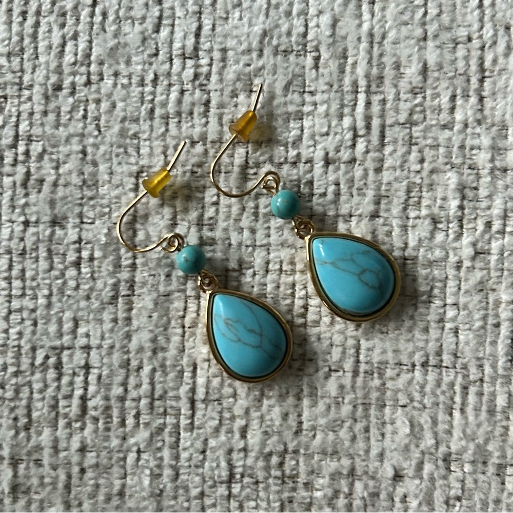 Elegant Gold and Turquoise Drop Earrings